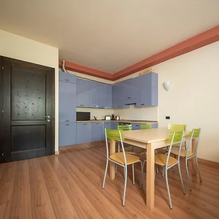 Appartamento Milano 27 *